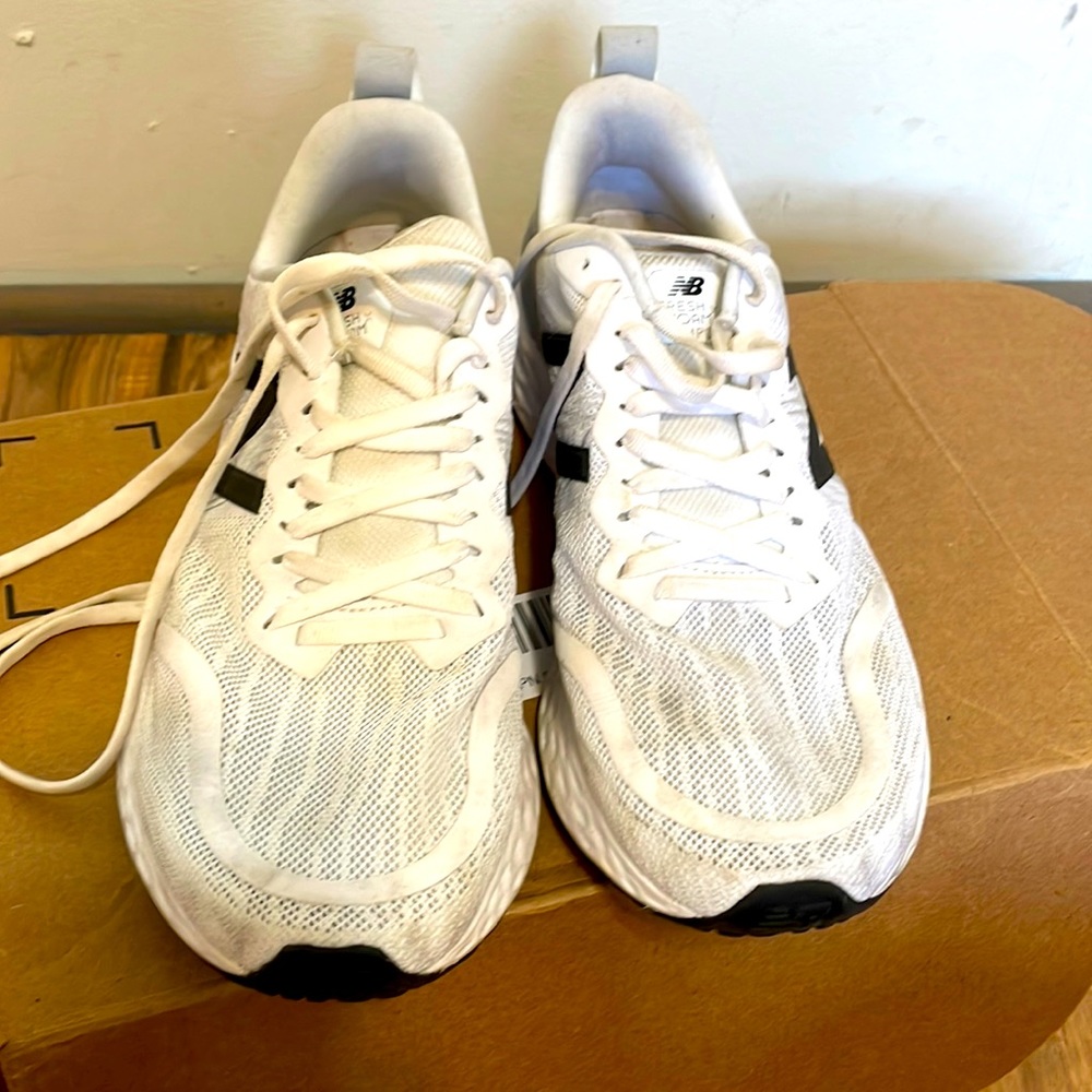 New Balance fresh foam Tempo V1 running shoe